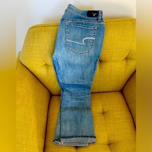 American Eagle artist crop cut jeans size 12/Reg